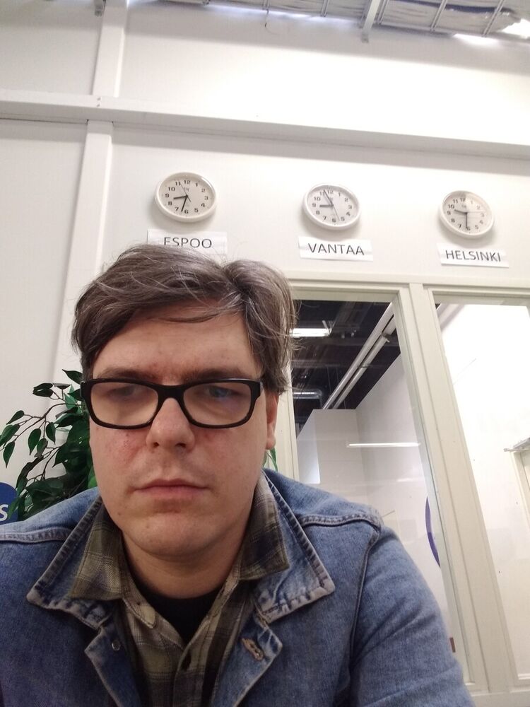  20932241  Anatoli, 37 ,    