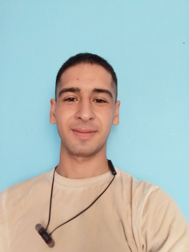  44813261  , 22 ,    