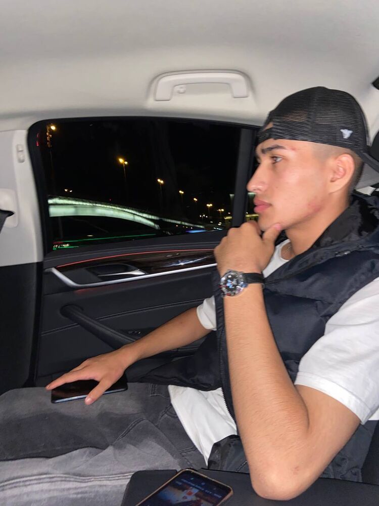  ,   Aza, 22 ,   ,   , c , 
