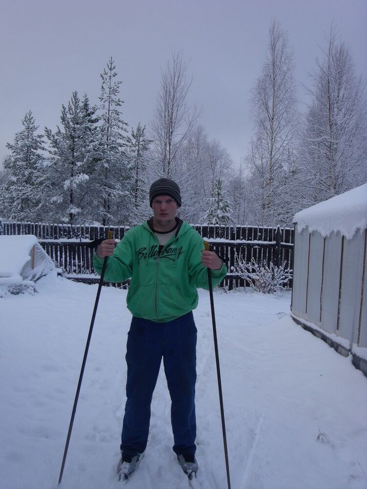  10736921  Aleksandr, 32 ,    