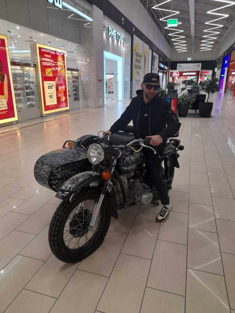  43297611  Timur, 34 ,    