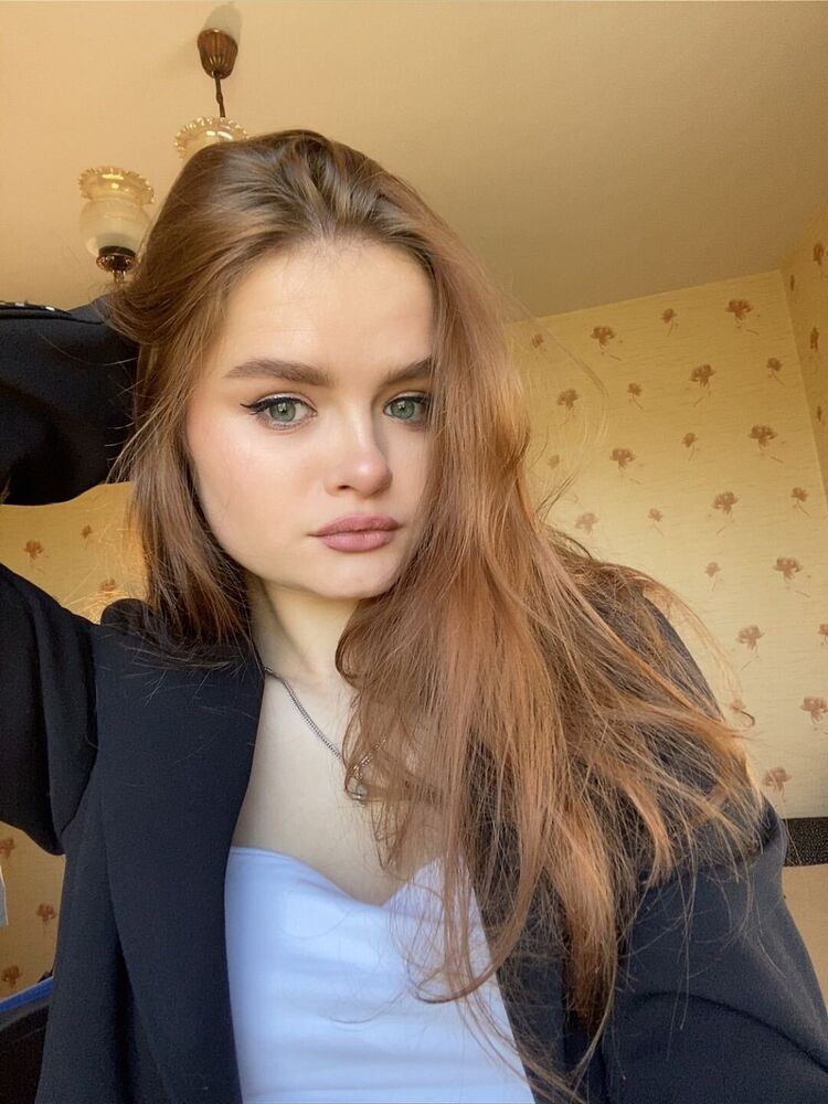  ,   Polina, 22 ,   ,   , c , 