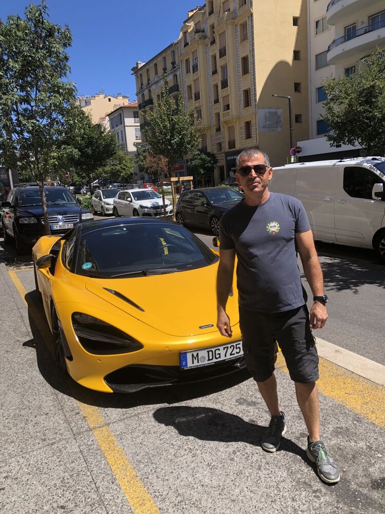  52715541  Sergiu, 48 ,    