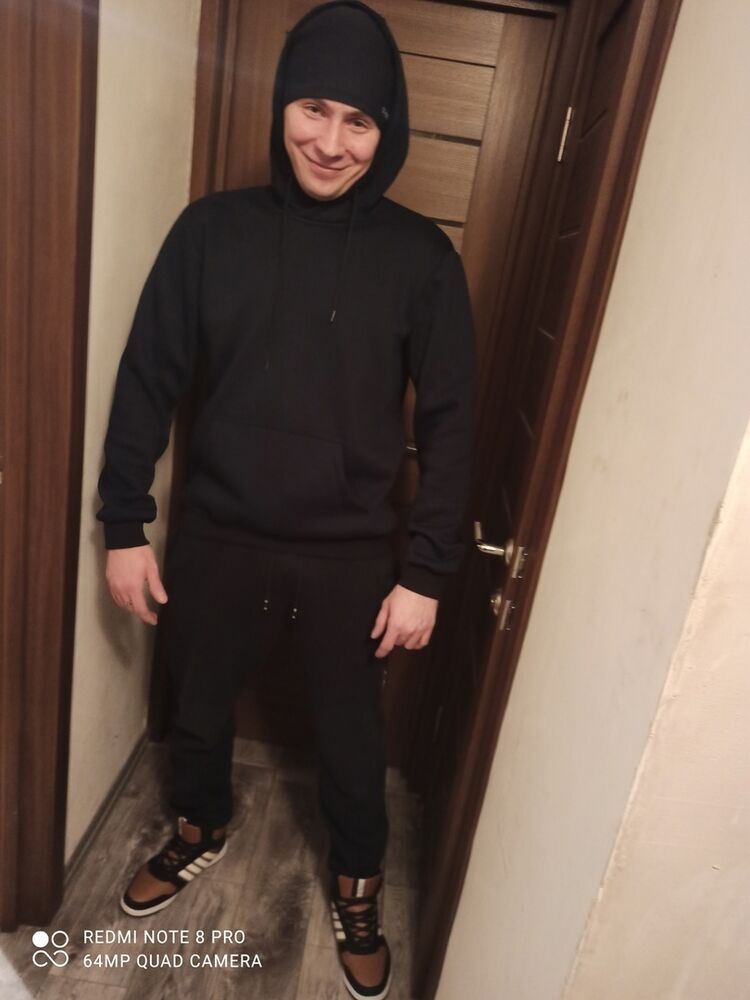  42615581  , 32 ,    -