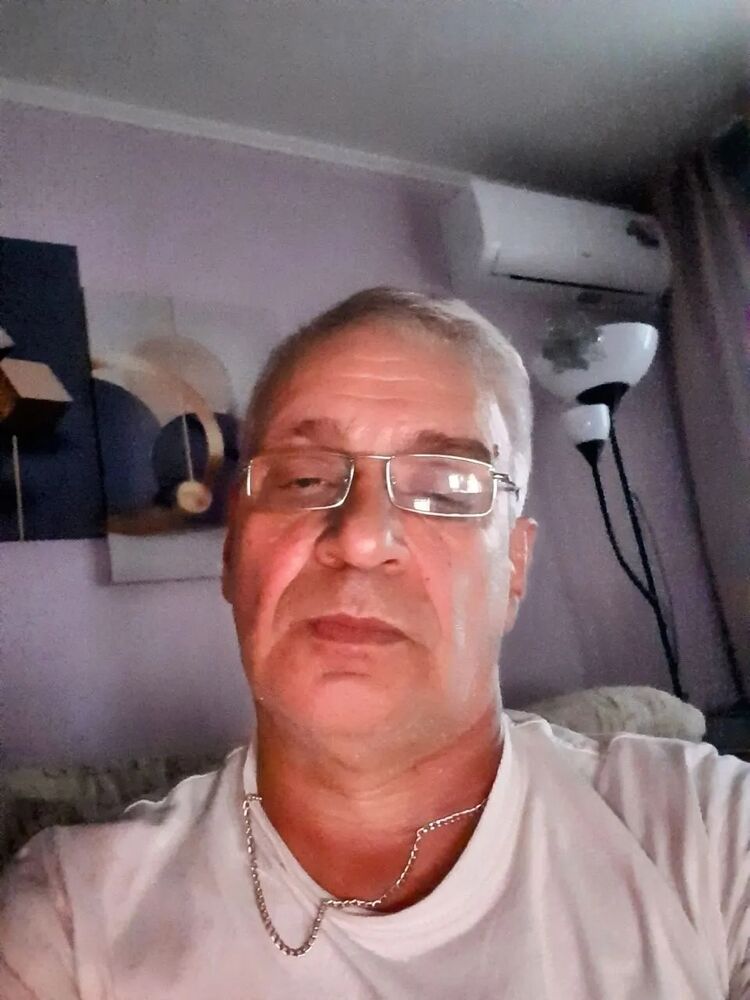  48564221  , 62 ,    