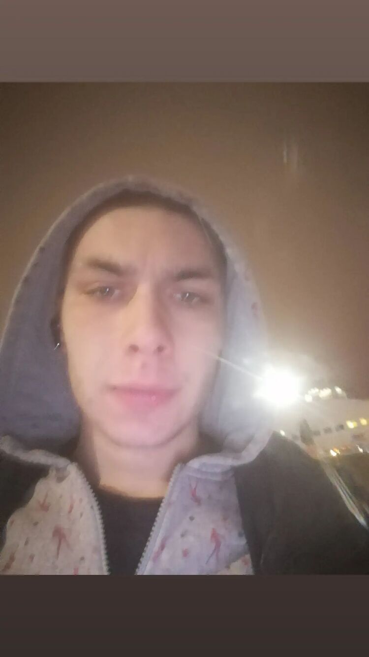  48087681  , 22 ,    