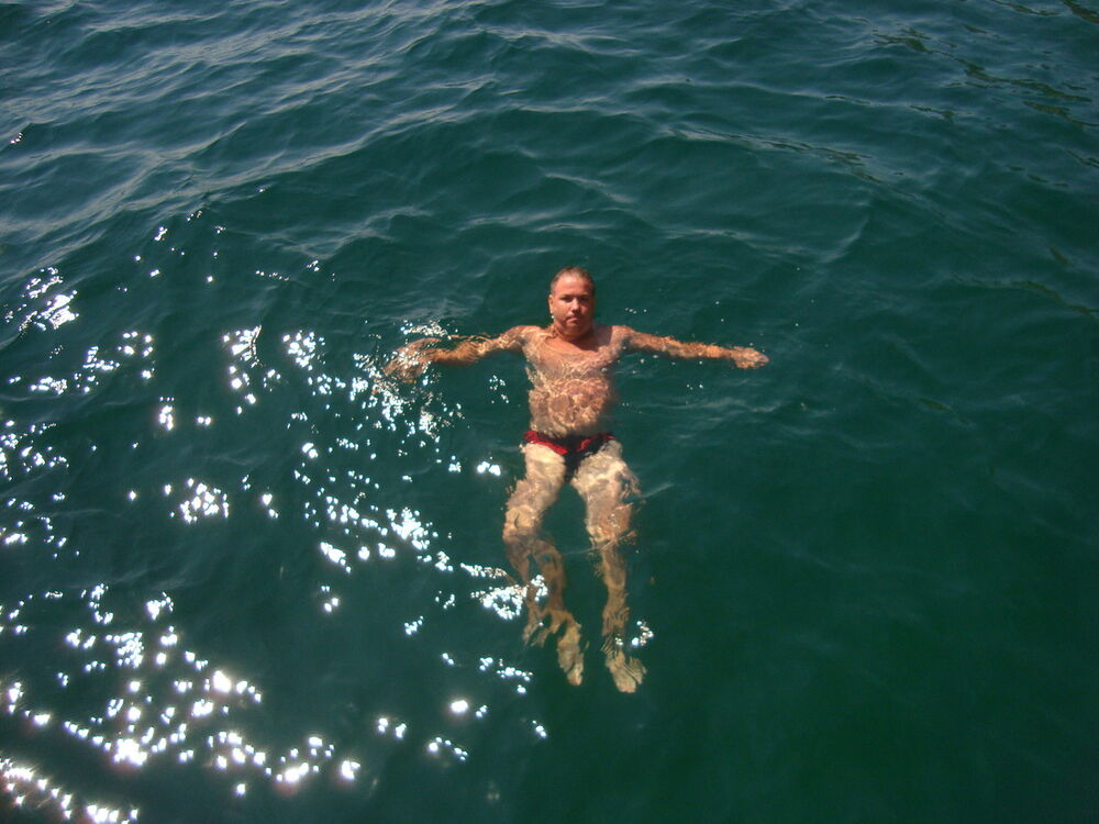  ,   Alex, 44 ,   