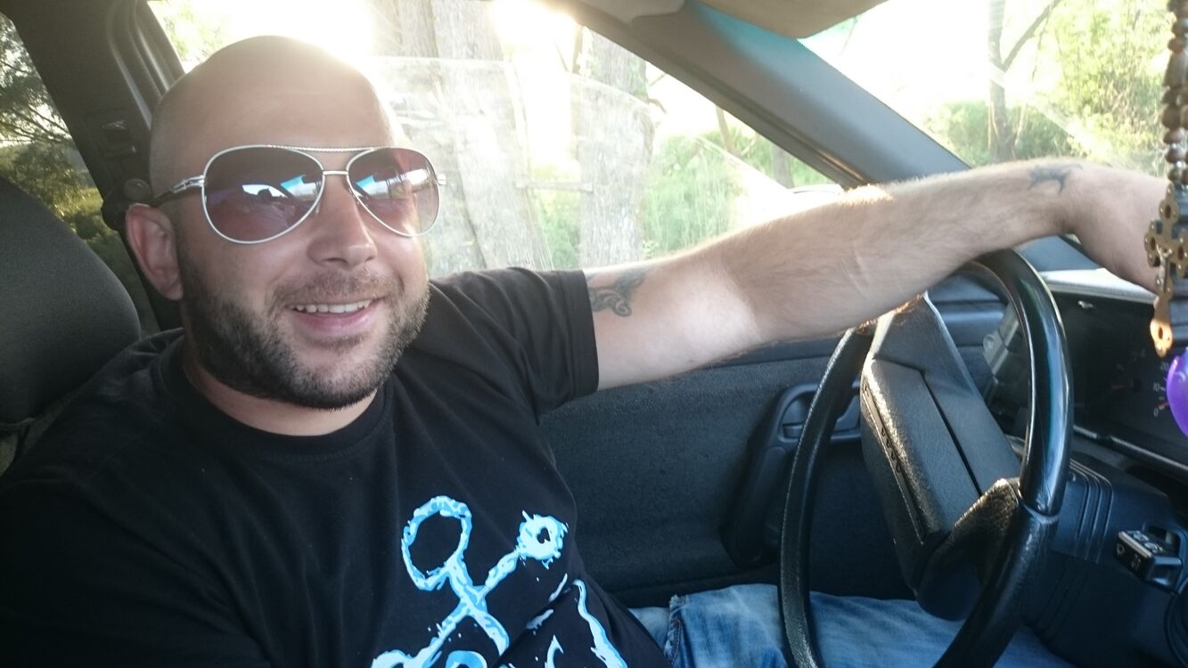  ,   Andrey, 40 ,   ,   