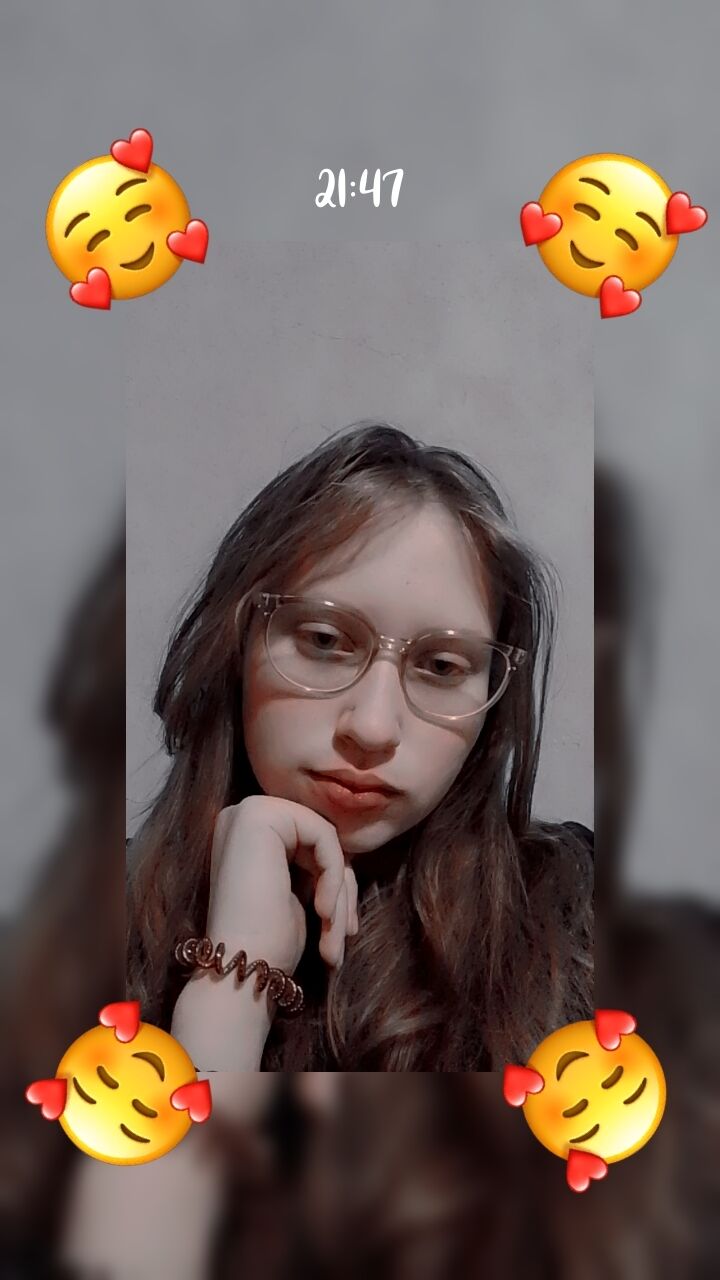 49235211  Poli, 18 ,    