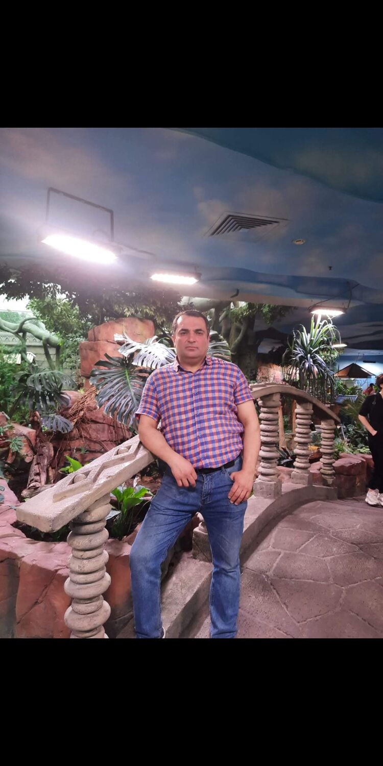  27608451  Zaur, 38 ,    