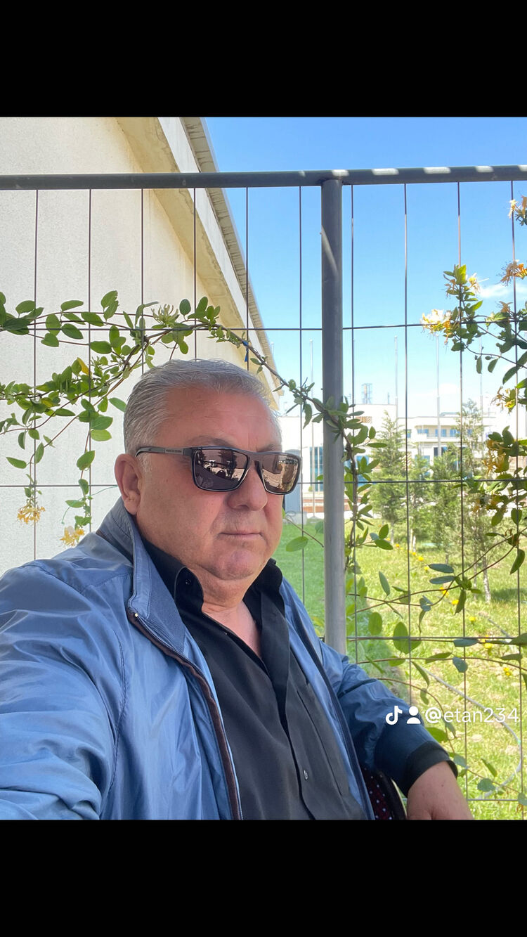  45471411  Ehtiram, 57 ,    