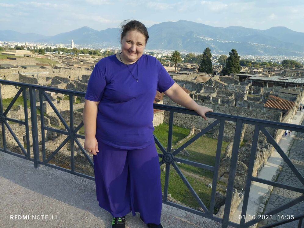 ,   Albina, 33 ,     , c 