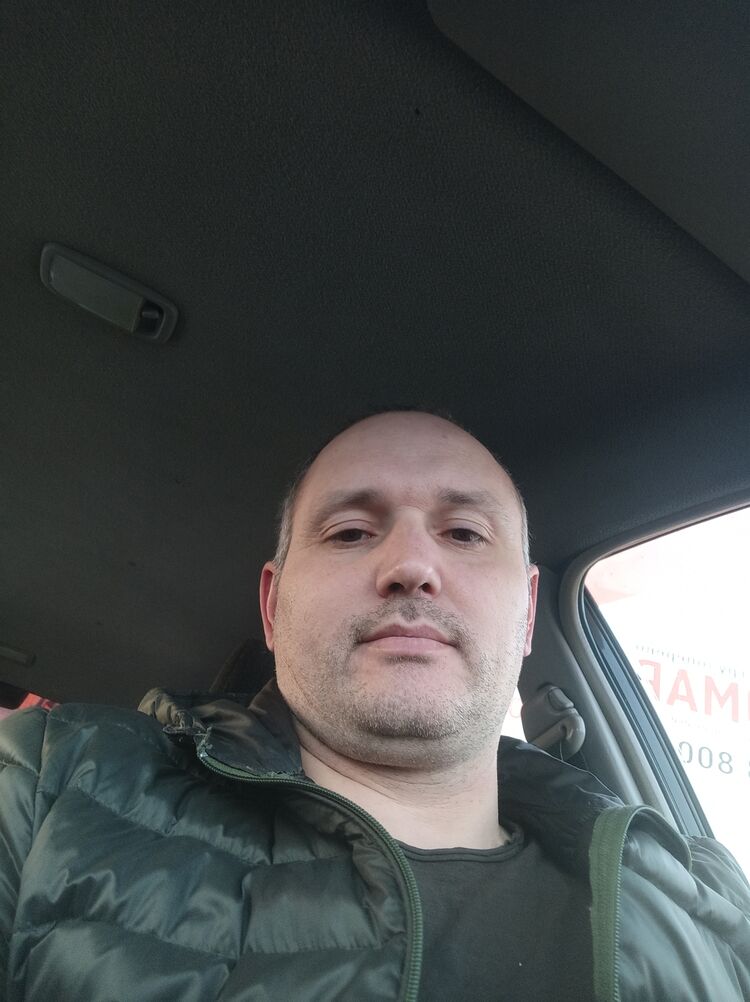  49523411  , 43 ,    