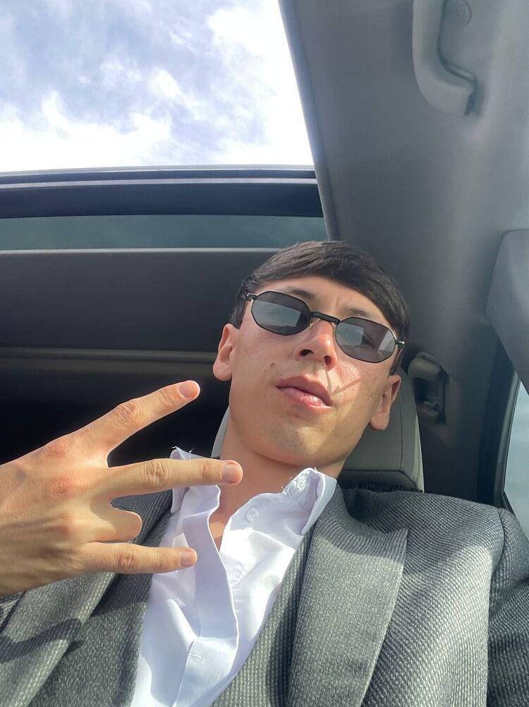  49917231  Azizbek, 26 ,    