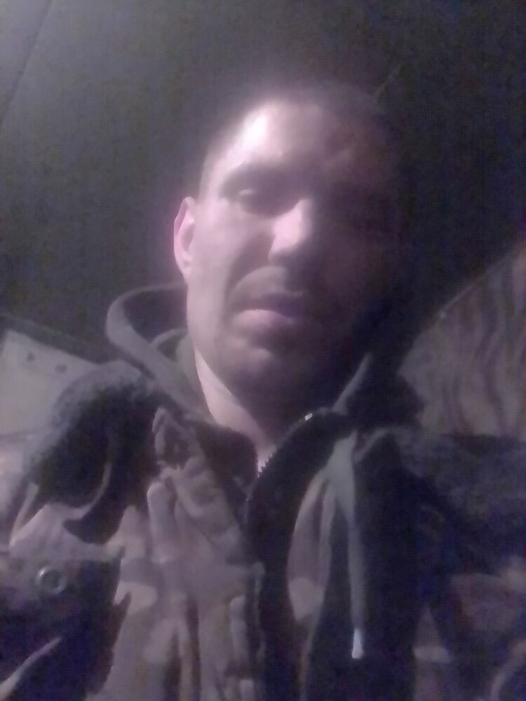   ,   Vlado, 39 ,   ,   