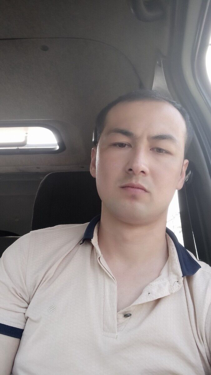  20506141  Abror, 32 ,    