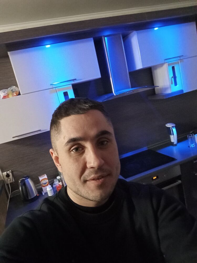  46146611  , 34 ,    