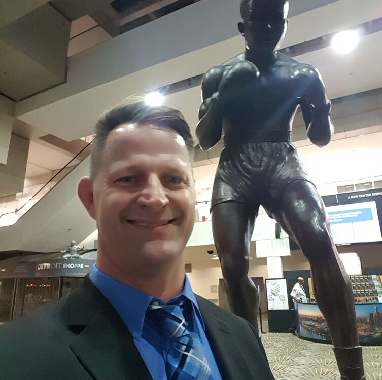  24775201  Bernt, 58 ,    