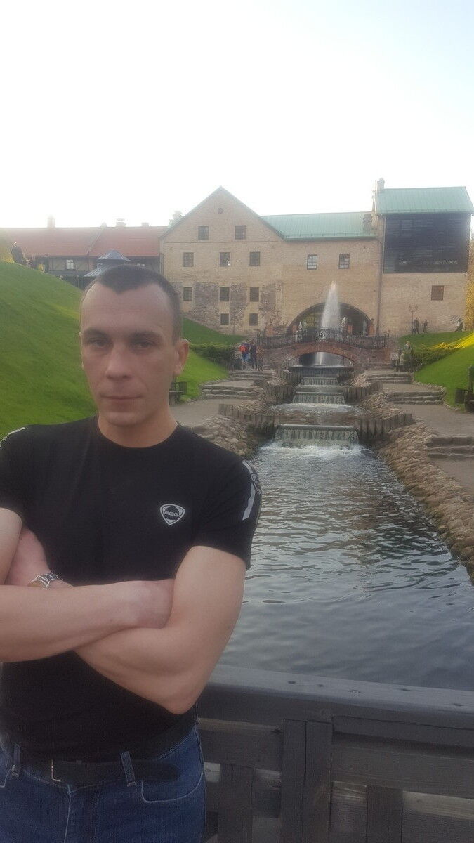  ,   Ivan, 42 ,     , c 