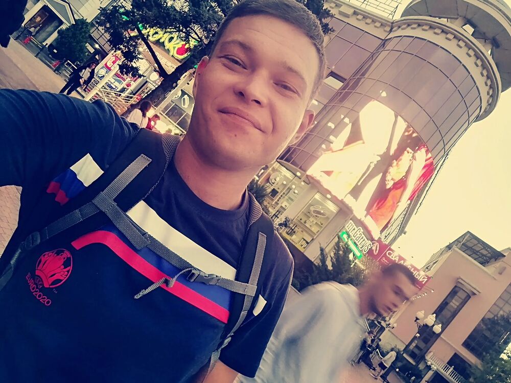  51938801  Damir, 33 ,    