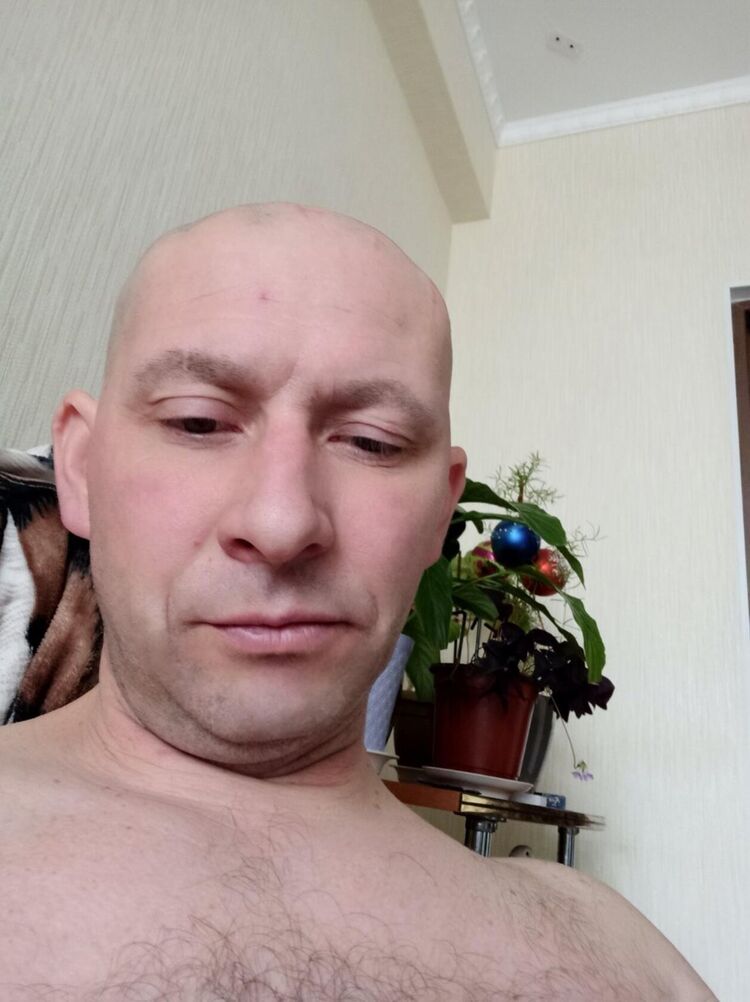  34977781  Genadii, 46 ,    