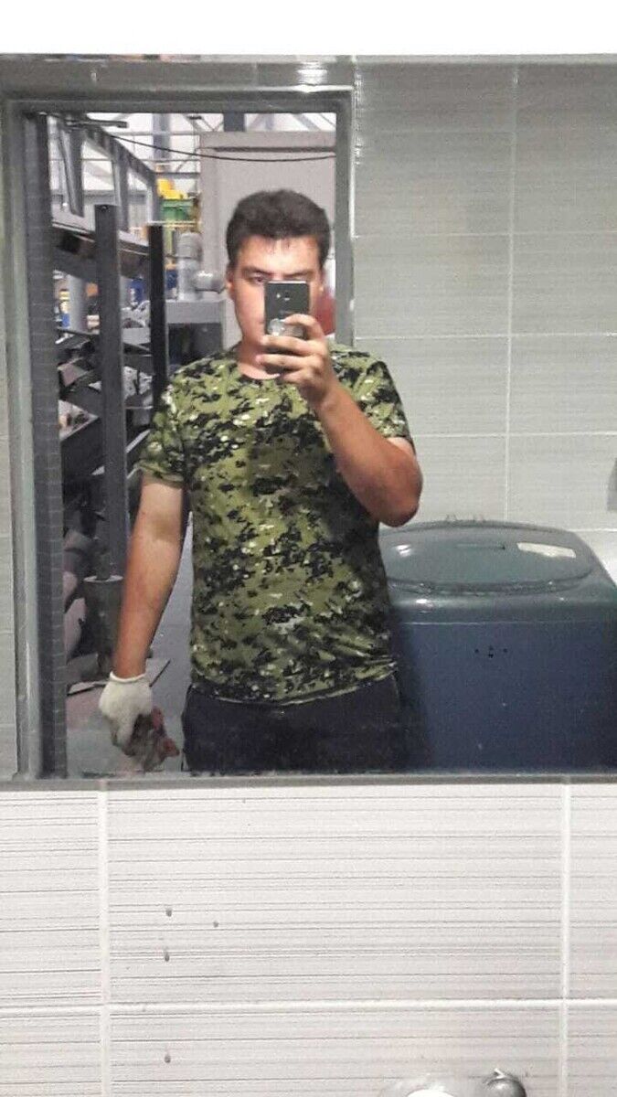  21203821  , 27 ,    
