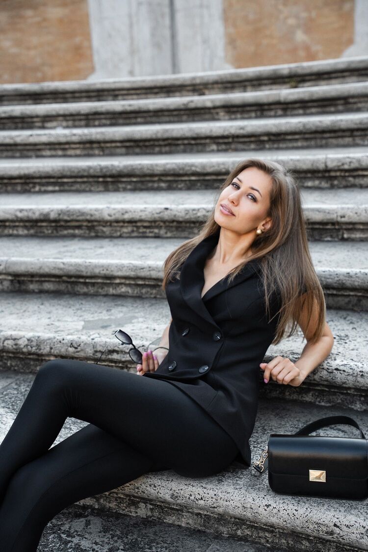  52517641  Julia, 36 ,    