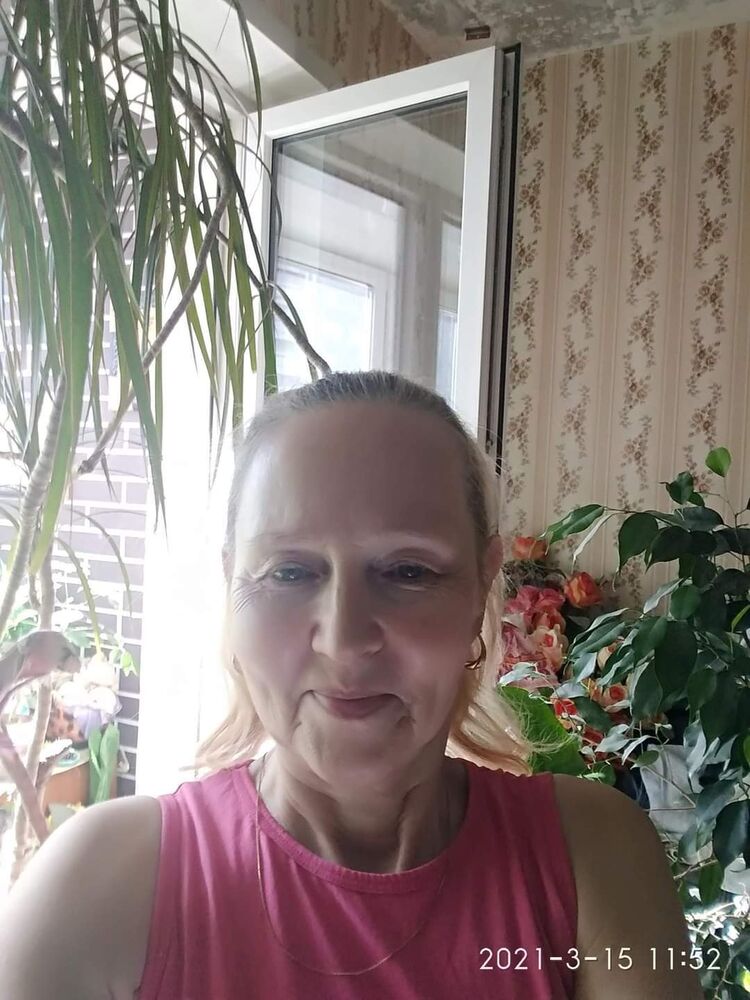  33953411  Inessa, 69 ,    