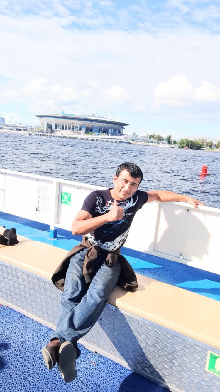  28162611  Aziz, 39 ,    