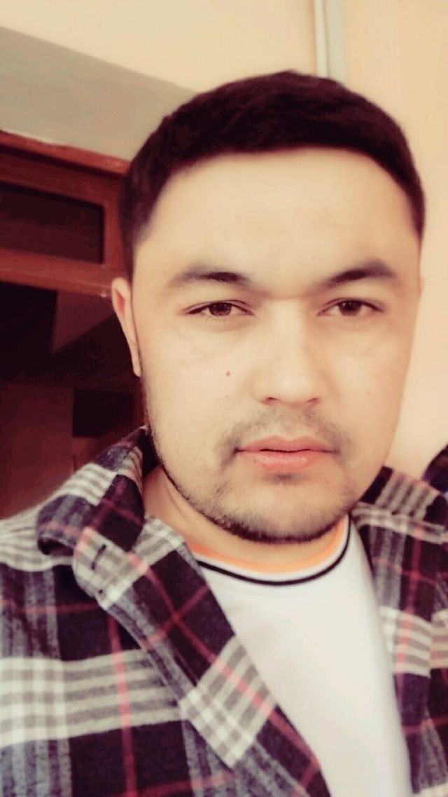  ,   Alik, 32 ,  