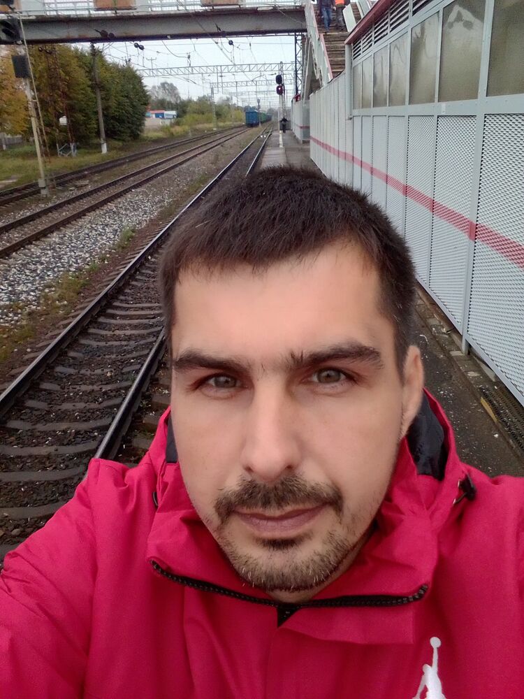  31838511  Ivan, 37 ,    