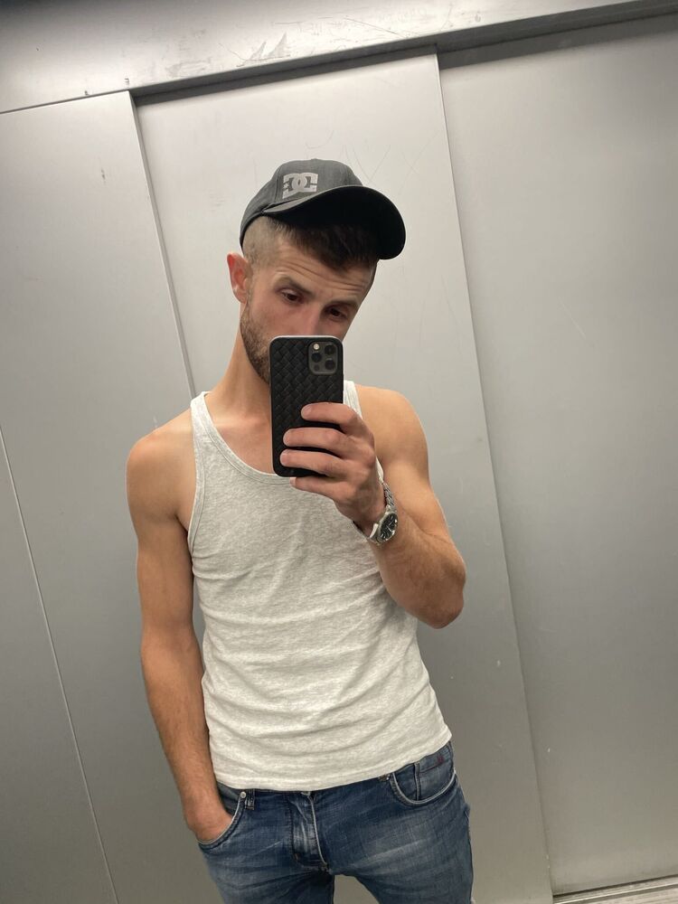  41237191  , 27 ,    