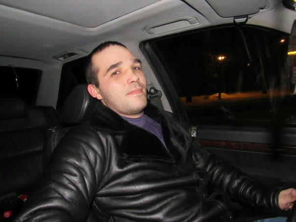  28211741  Timur, 38 ,    