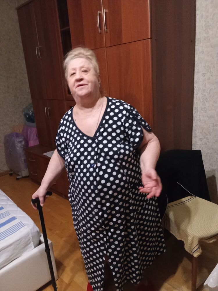  47730291  Vera, 70 ,    
