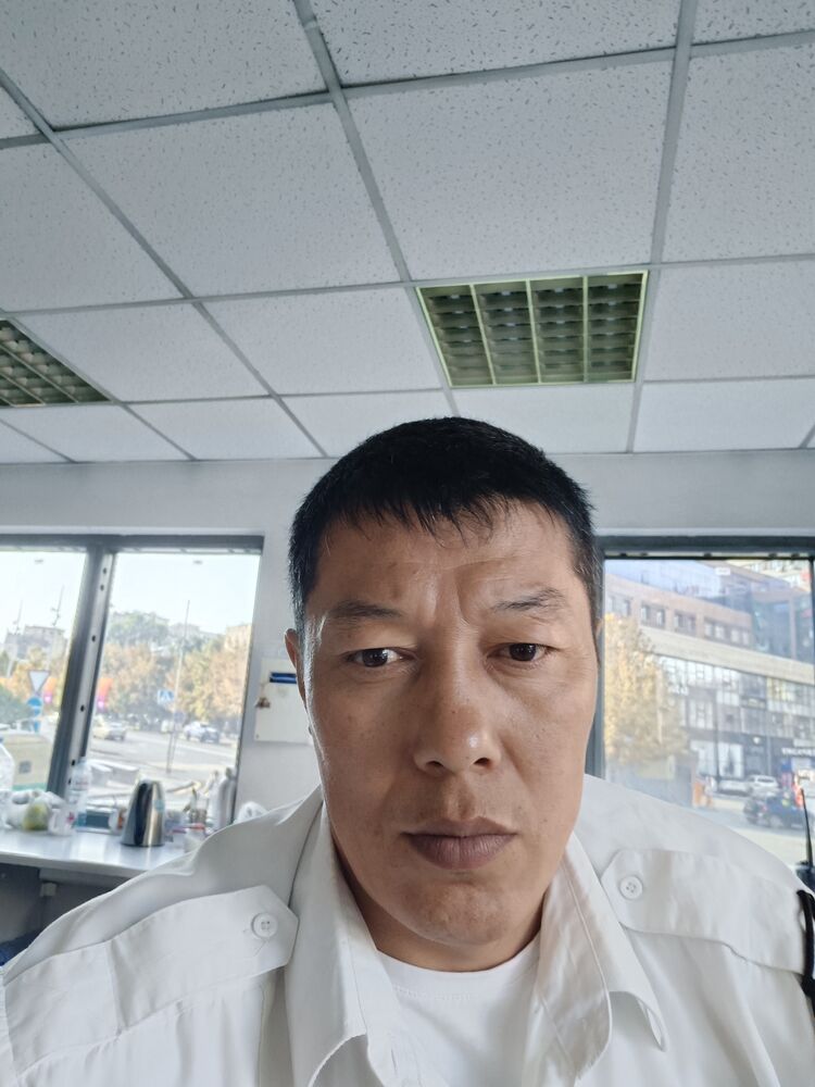  ,   Azatzhan, 44 ,   ,   , c , 