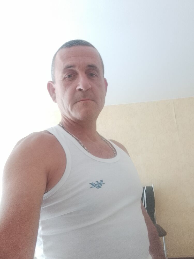  37592661  , 48 ,    