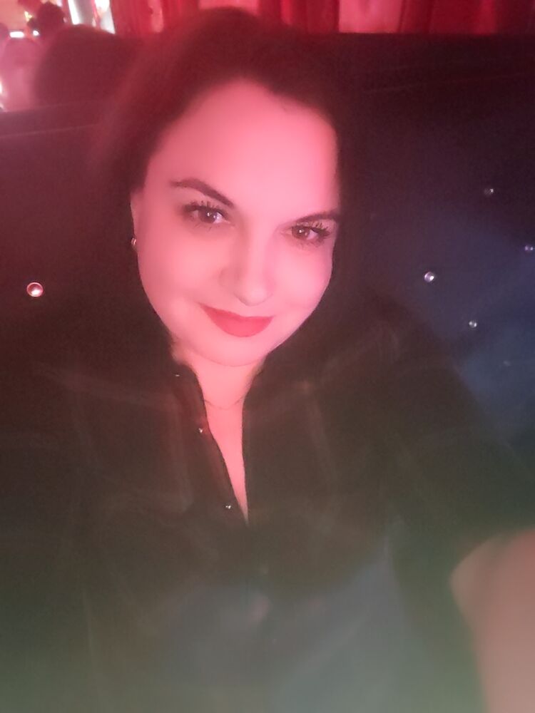  51488801  Elena, 43 ,    