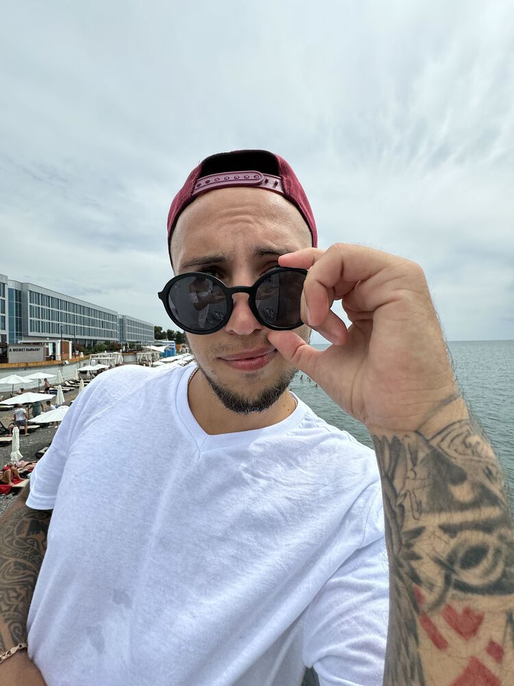  ,   Aleksej, 29 ,     , c 