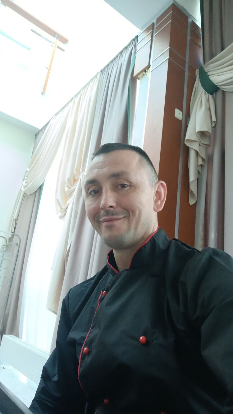  52908671  , 38 ,    