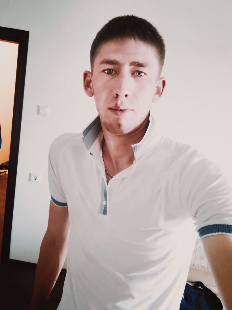 ,   Aleksandr, 28 ,   c 