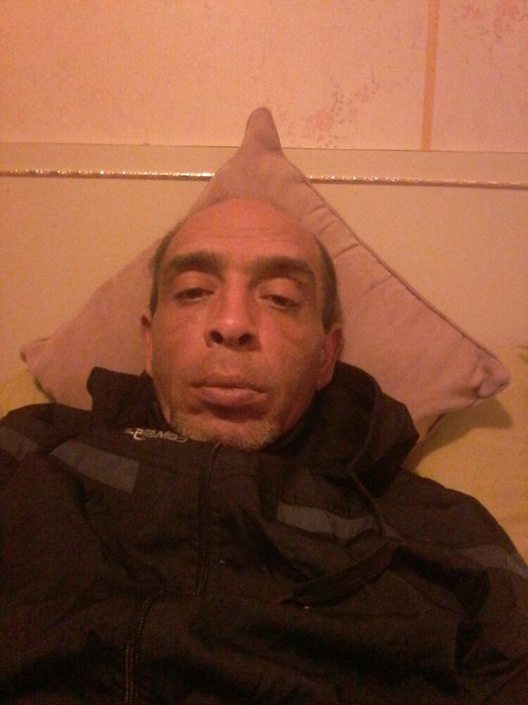  15294291  Yordan, 48 ,    Soho