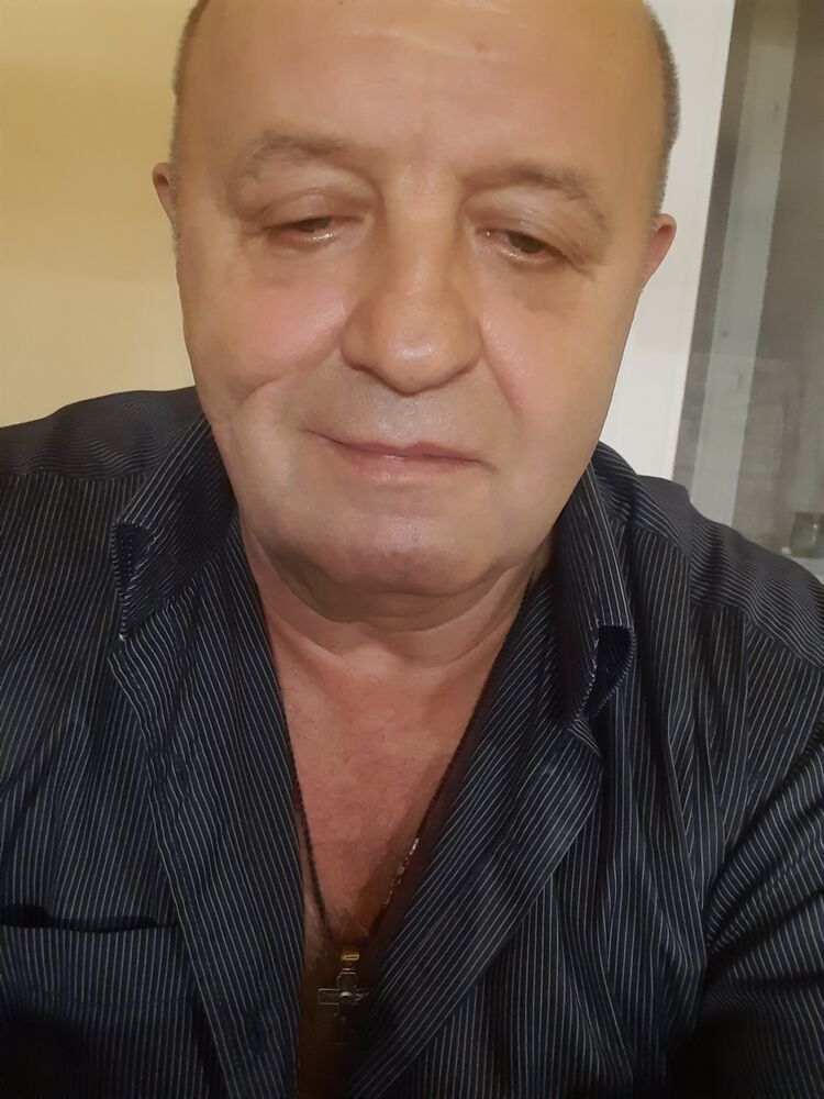  48535081  , 62 ,    