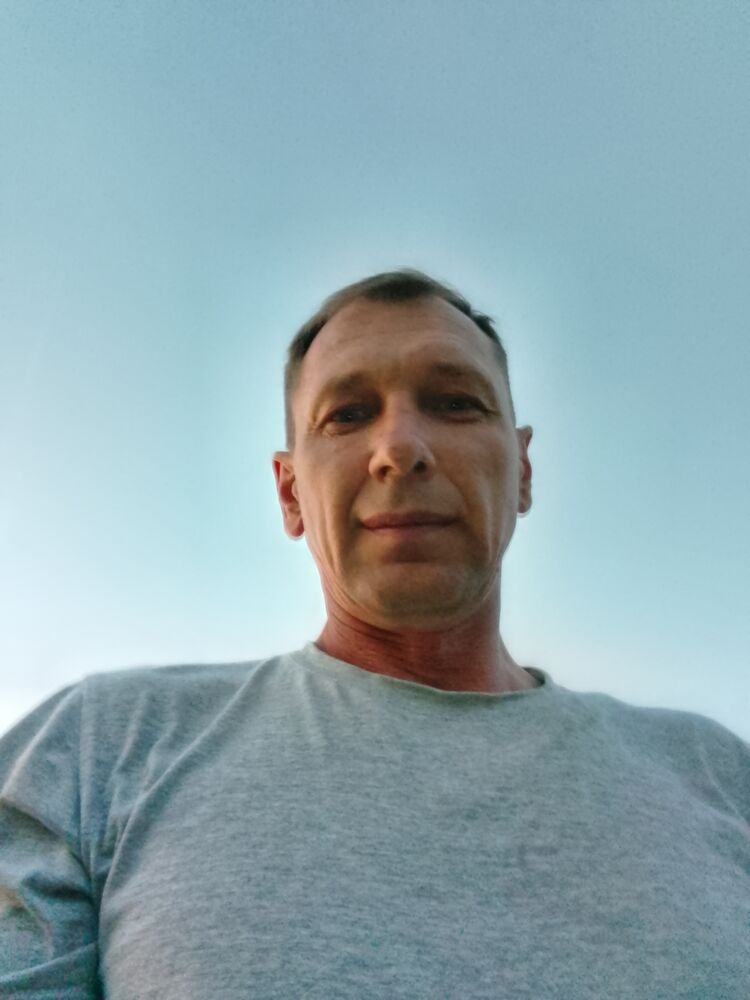  52056431  , 46 ,    