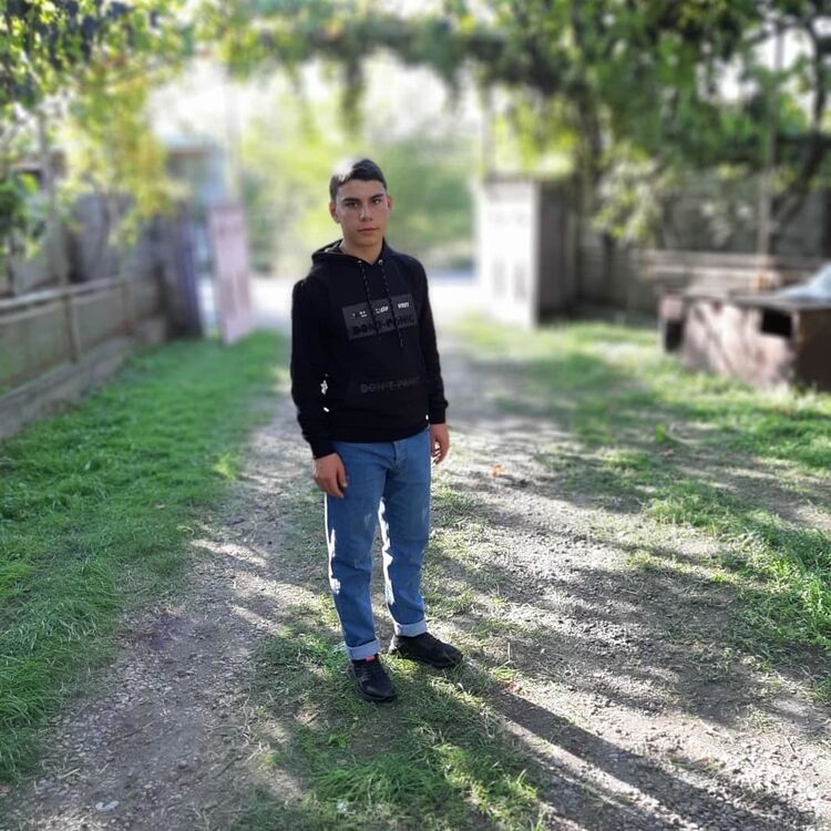  18220261  Albert, 26 ,    