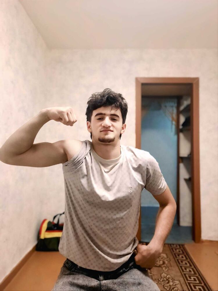  53878131  Ralik, 25 ,    