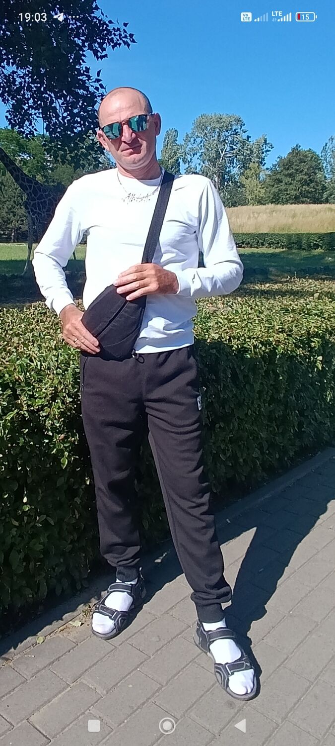  Moncada,   , 47 ,   ,   