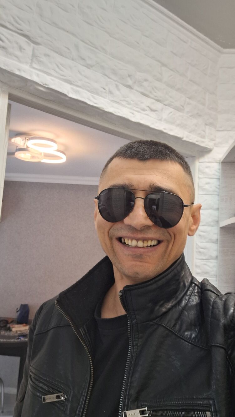  ,   Slava, 49 ,   ,   , c 