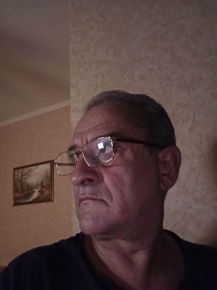  27634601  Elshan, 56 ,    