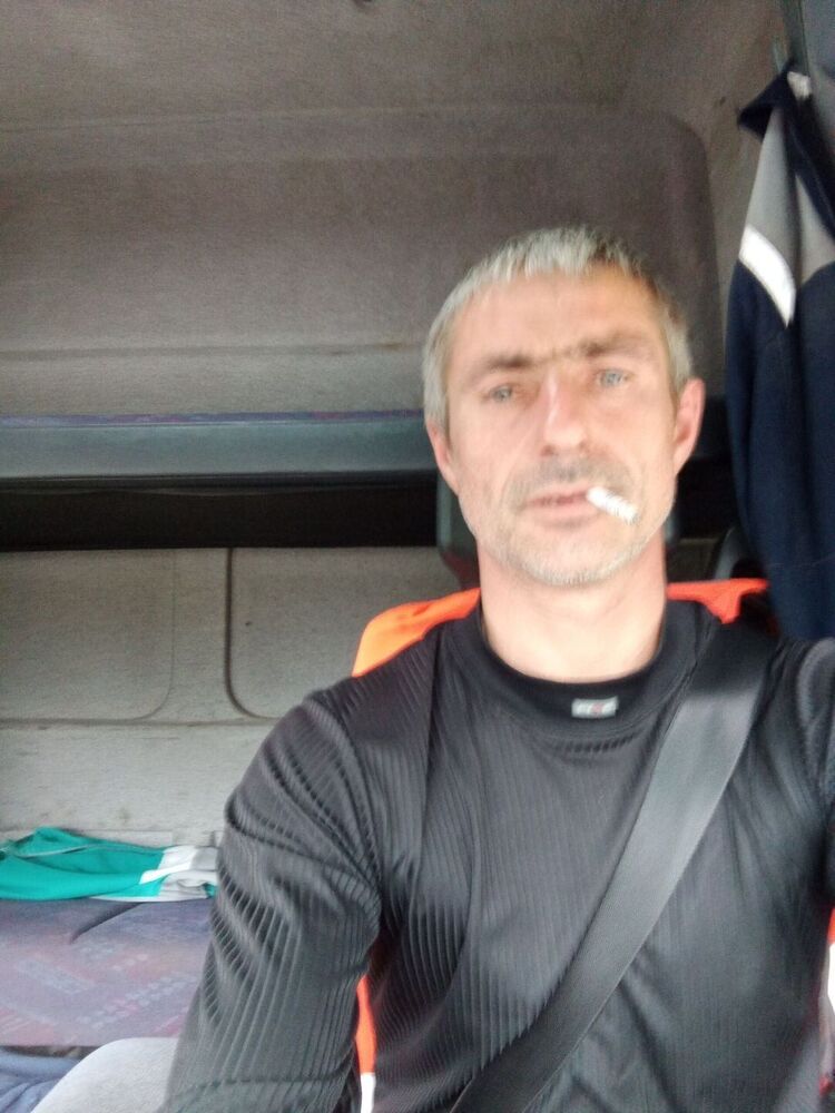  ,   Liviu, 46 ,   ,   , 