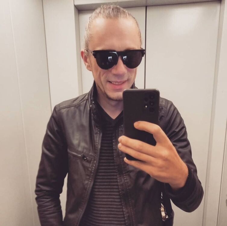  ,   , 37 ,   ,   